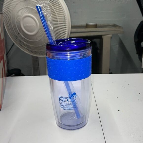 NWT Blue Tumbler with Straw - Picture 1 of 3